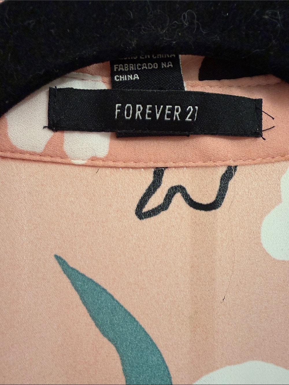 Forever 21 Peach Floral Tie-Front Blouse Ptp 19” - Picture 2 of 8